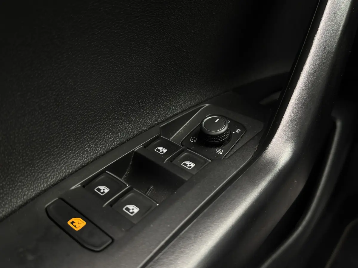 1.5 TSI 150 pk R-Line IQ Lights, Keyless, Dealeronderhouden