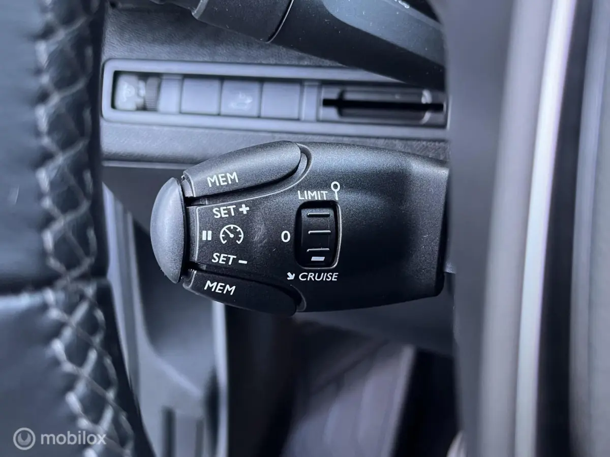 1.2 PureTech Allure Keyless Trekhaak Garantie