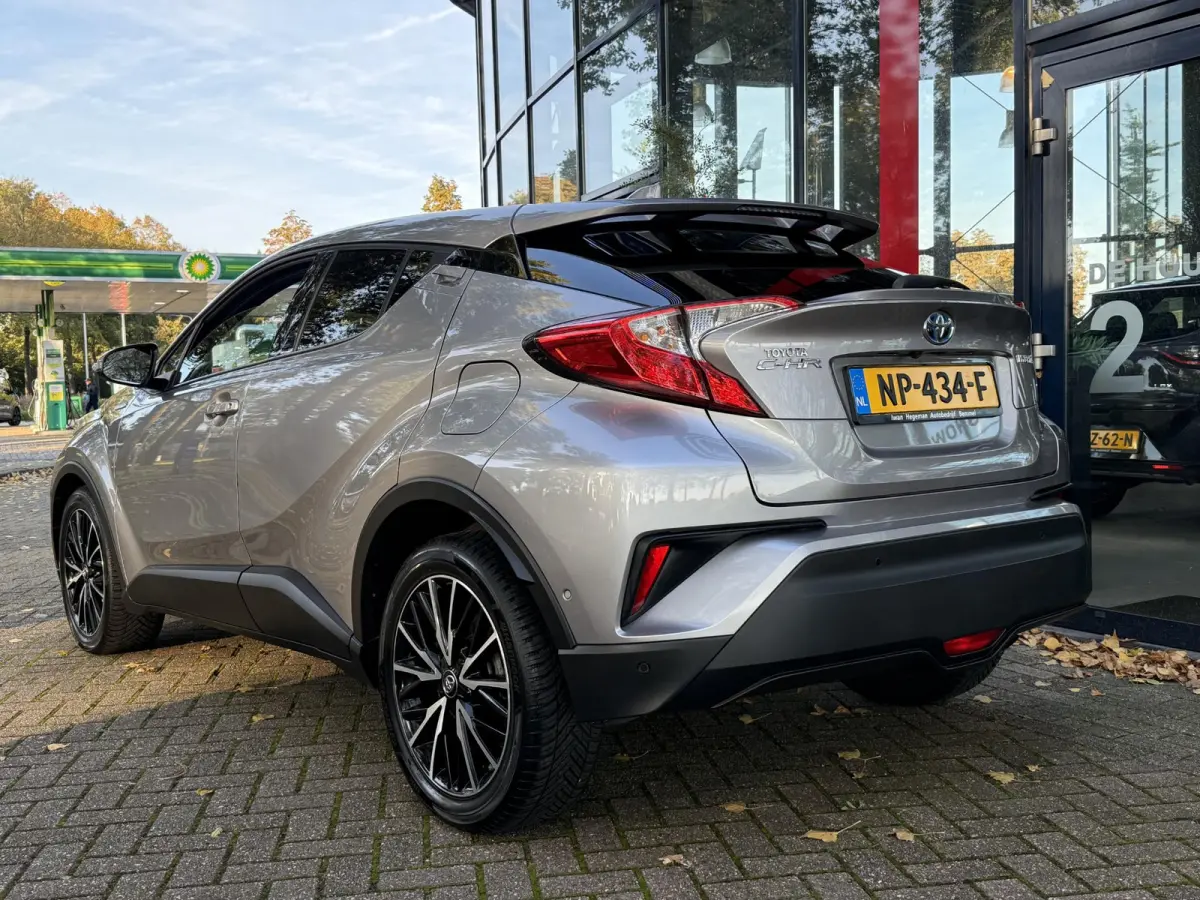 1.8 Hybrid Executive | Navigatie | Climate Control | Stoelverwarming | Cruise Control | Licht metalen velgen
