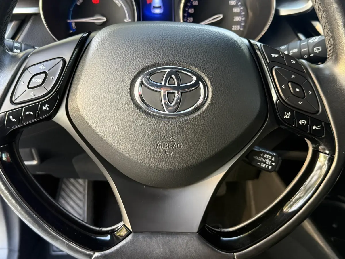 1.8 Hybrid Executive | Navigatie | Climate Control | Stoelverwarming | Cruise Control | Licht metalen velgen
