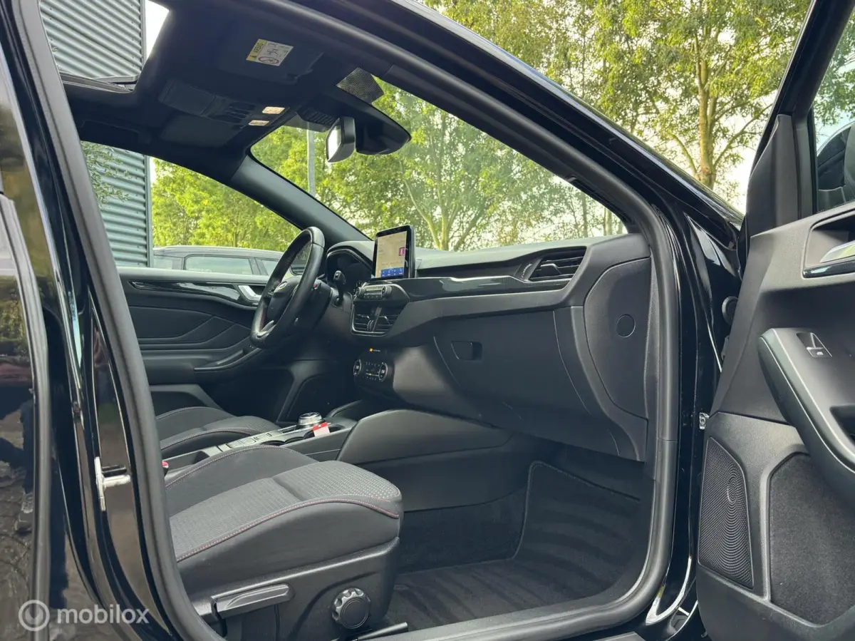 1.0 EcoBoost | ST Line | Panorama dak | Led