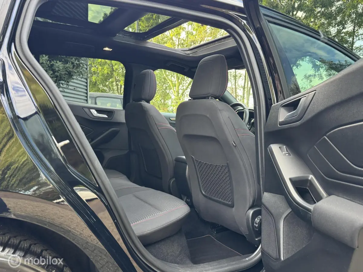 1.0 EcoBoost | ST Line | Panorama dak | Led