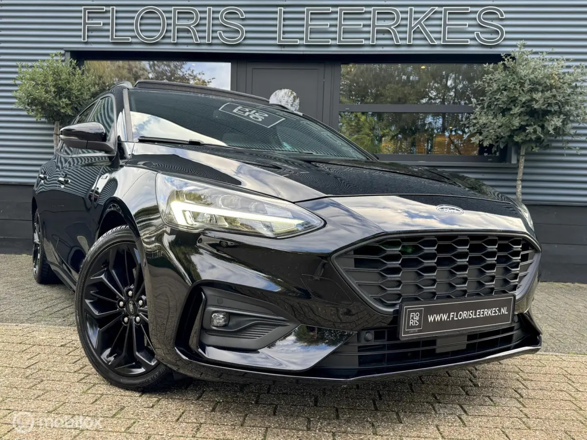 1.0 EcoBoost | ST Line | Panorama dak | Led