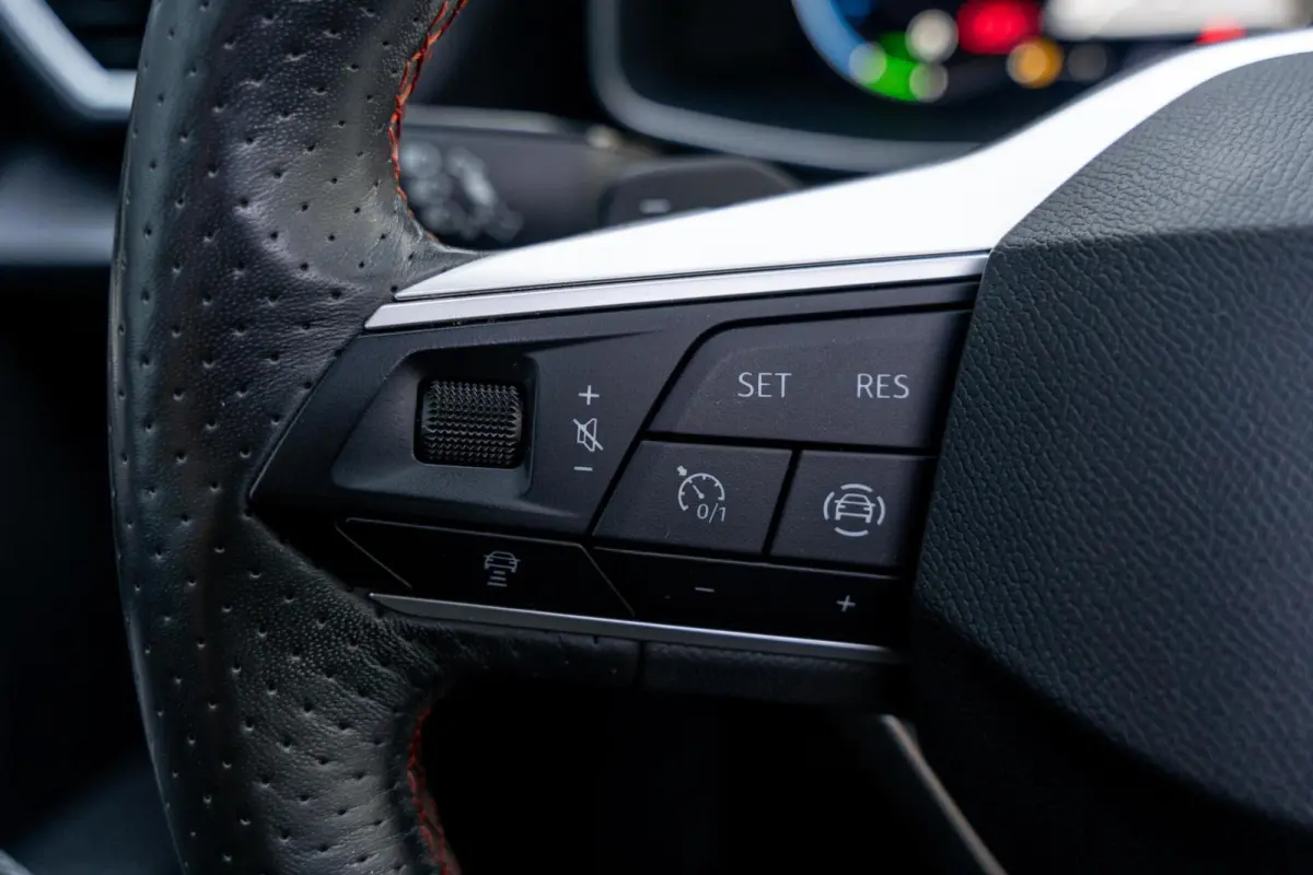 1.4 TSI eHybrid PHEV FR *Pano* ACC* Camera* Vol*