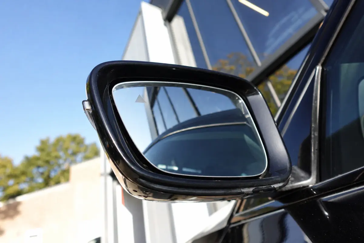 M550i xDrive PANO HUD HARMAN VOL