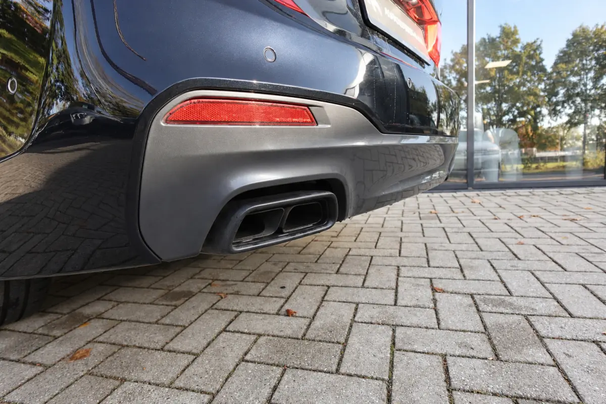 M550i xDrive PANO HUD HARMAN VOL
