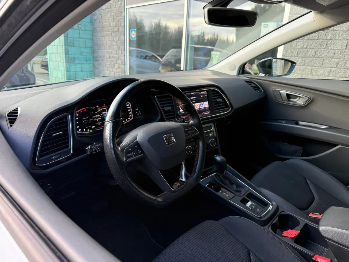 1.5 TSI FR Ultimate Edition Black Sky | Virtual | Keyless | Full LED | Ambient | Camera | Clima |