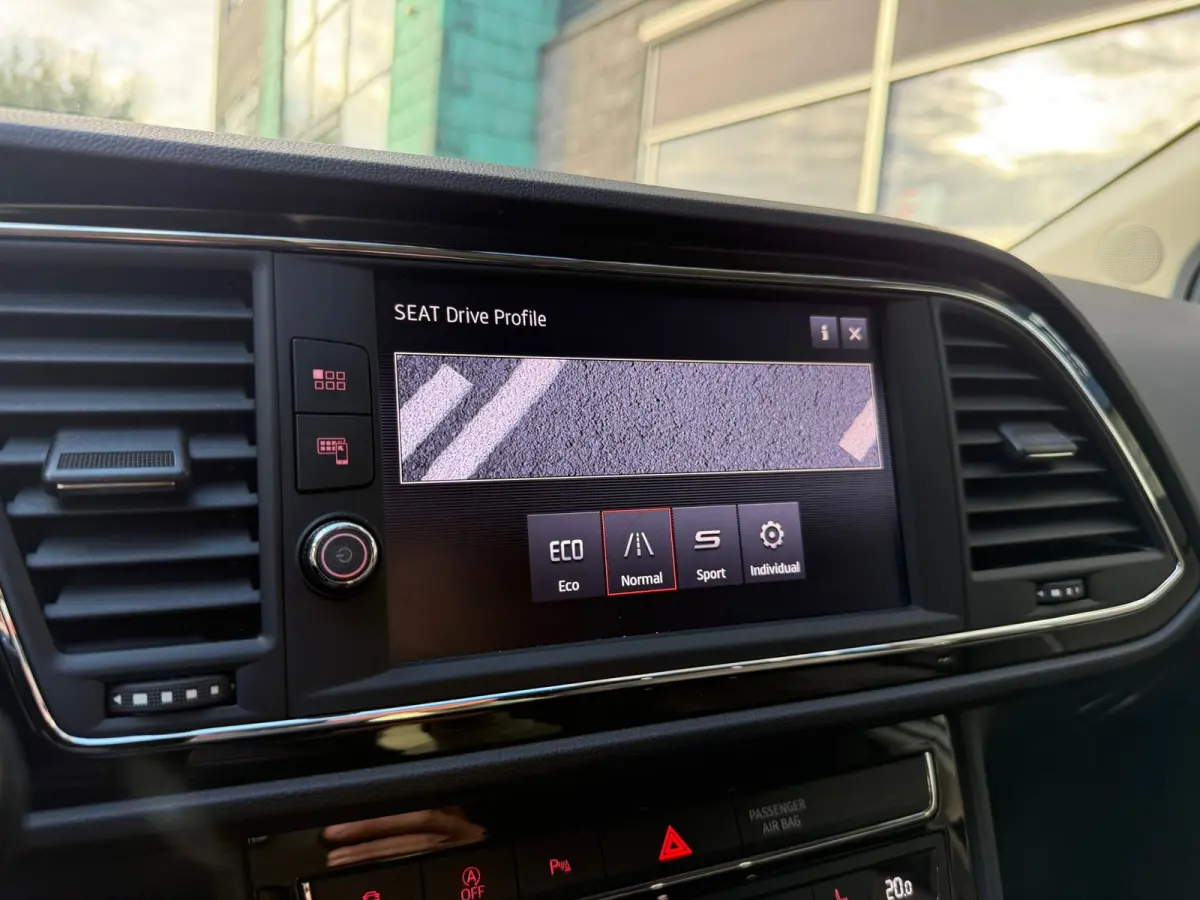 1.5 TSI FR Ultimate Edition Black Sky | Virtual | Keyless | Full LED | Ambient | Camera | Clima |