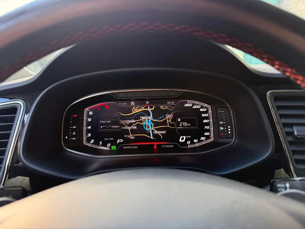1.5 TSI FR Ultimate Edition Black Sky | Virtual | Keyless | Full LED | Ambient | Camera | Clima |