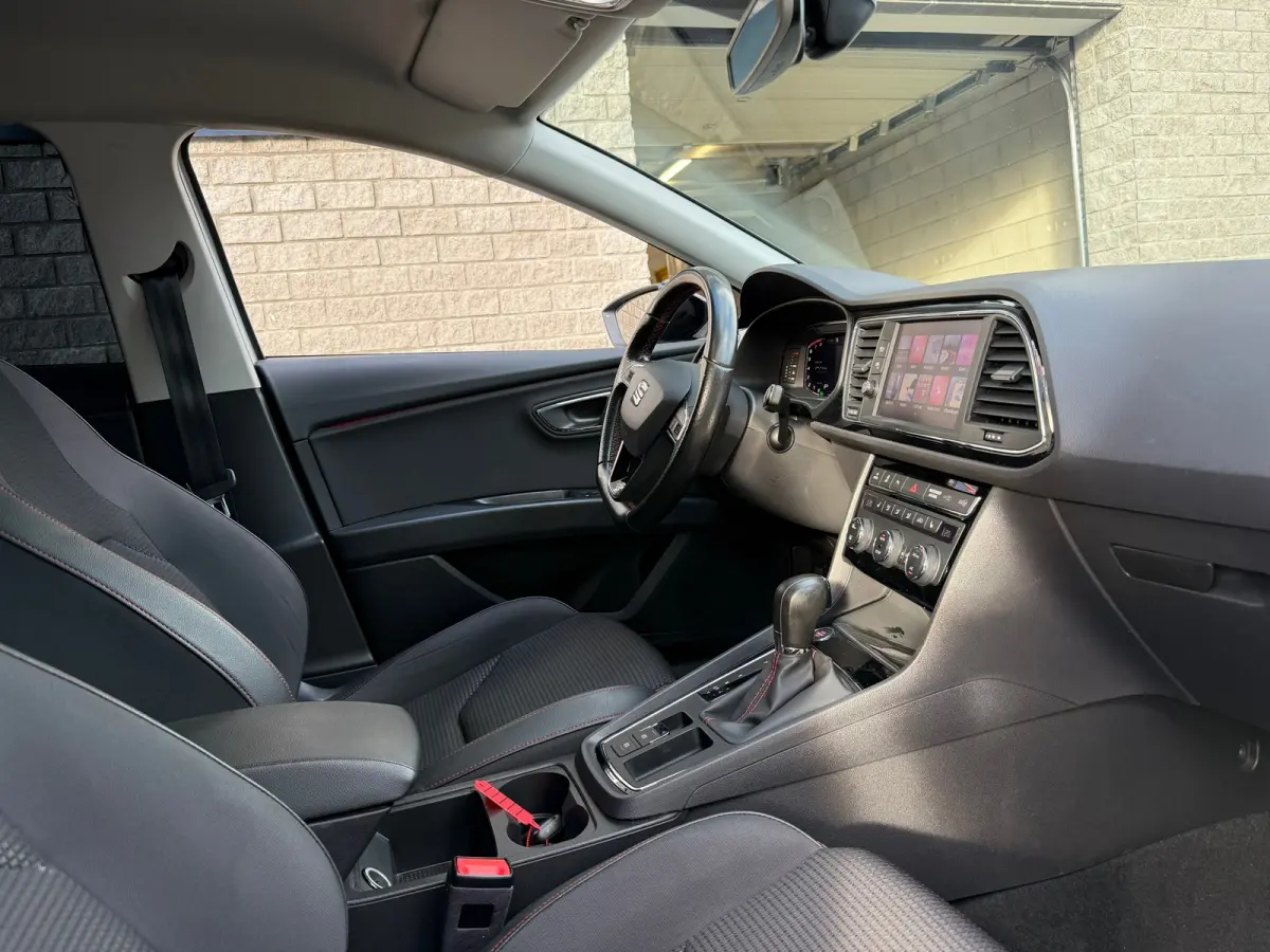 1.5 TSI FR Ultimate Edition Black Sky | Virtual | Keyless | Full LED | Ambient | Camera | Clima |