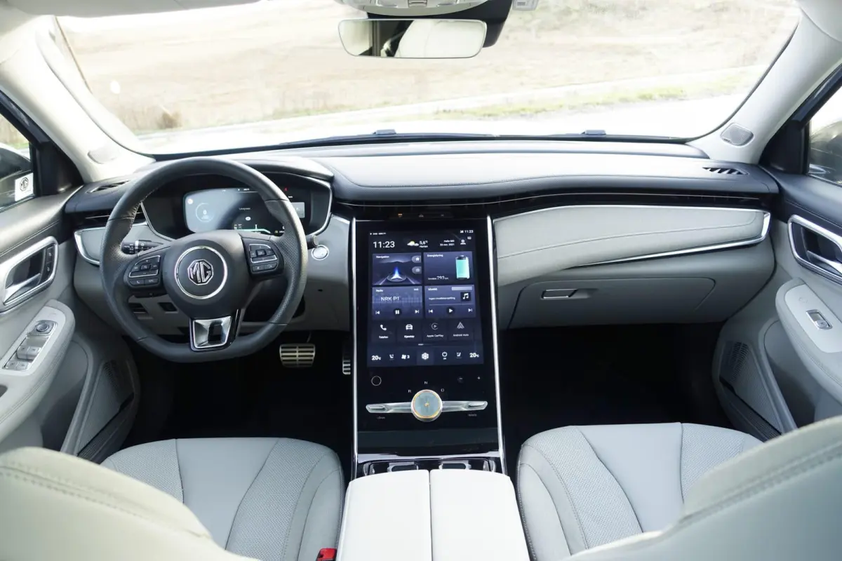 Performance AWD 70 kWh | Panoramisch Schuifkanteldak | Stoelventilatie | Lichtgrijs interieur