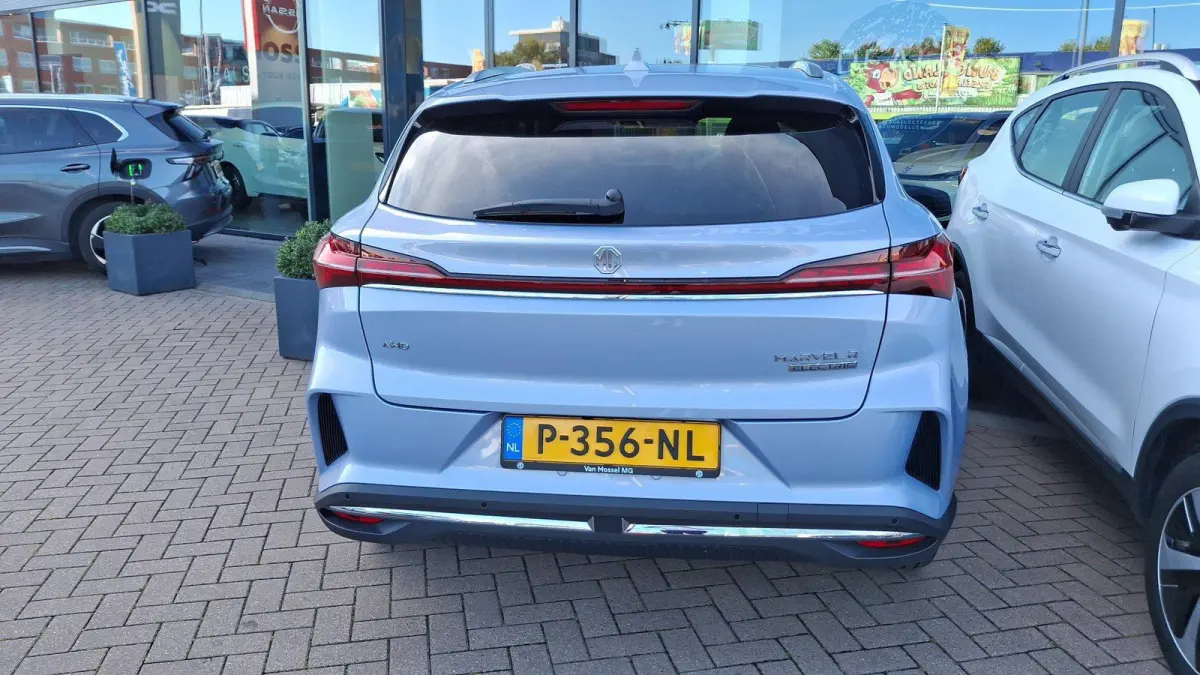 Performance AWD 70 kWh | Panoramisch Schuifkanteldak | Stoelventilatie | Lichtgrijs interieur