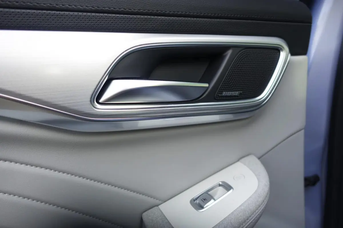 Performance AWD 70 kWh | Panoramisch Schuifkanteldak | Stoelventilatie | Lichtgrijs interieur