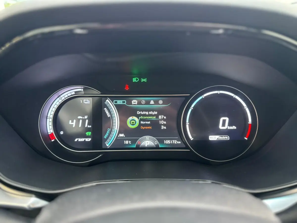 DynamicPlusLine 64 kWh|SOH100%|Stoelverw|