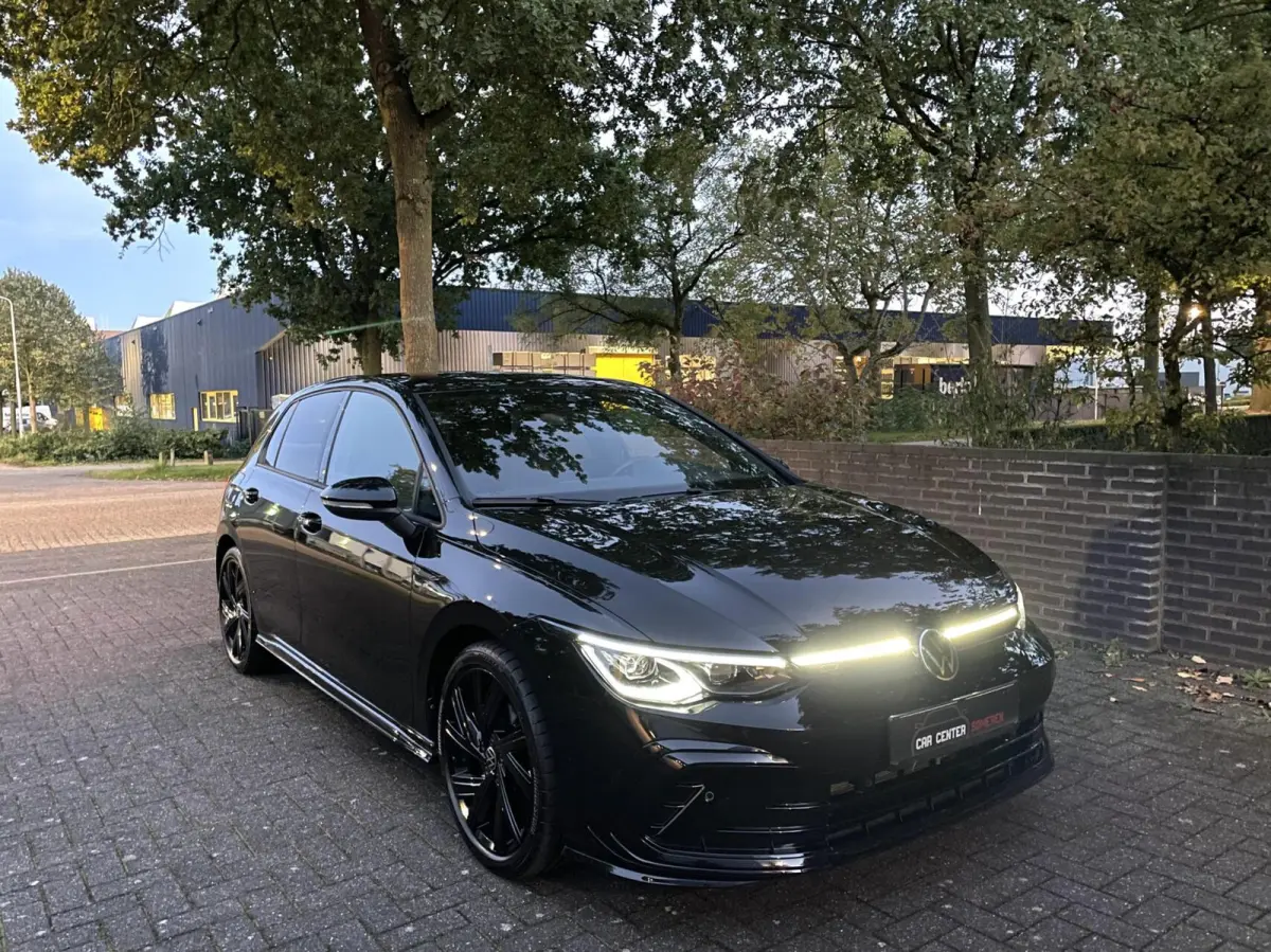 1.5 TSI R-Line Black Style/ Cam/ H&K/ Keyless/ IQ/ 18''LMV/ CarPlay