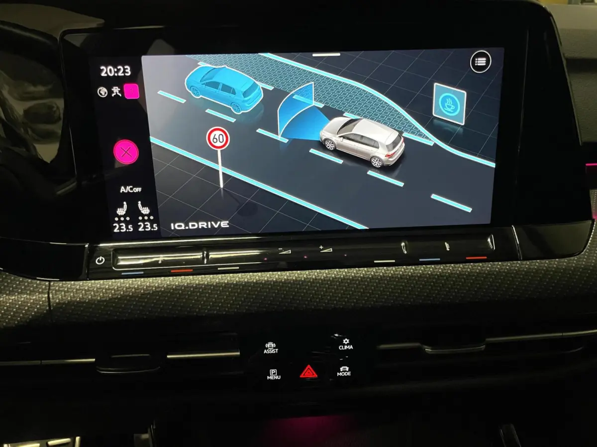 1.5 TSI R-Line Black Style/ Cam/ H&K/ Keyless/ IQ/ 18''LMV/ CarPlay