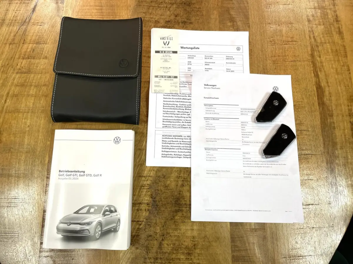 1.5 TSI R-Line Black Style/ Cam/ H&K/ Keyless/ IQ/ 18''LMV/ CarPlay