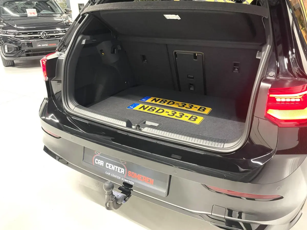 1.5 TSI R-Line Black Style/ Cam/ H&K/ Keyless/ IQ/ 18''LMV/ CarPlay