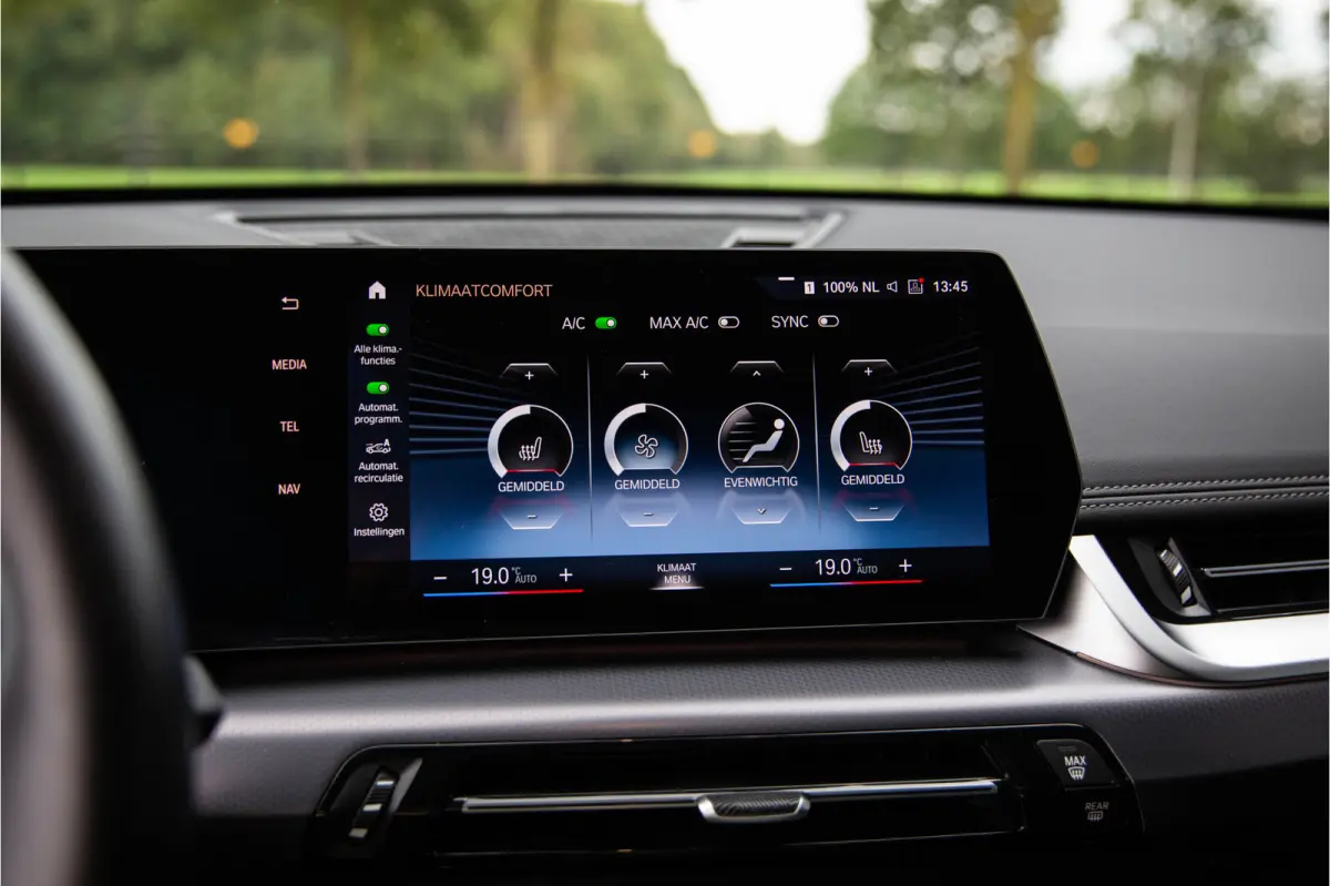 1.5 xDrive25e M-Sport , Navigatie, M-sportpakket, Achteruitrijcamera, Stoelverwarming,