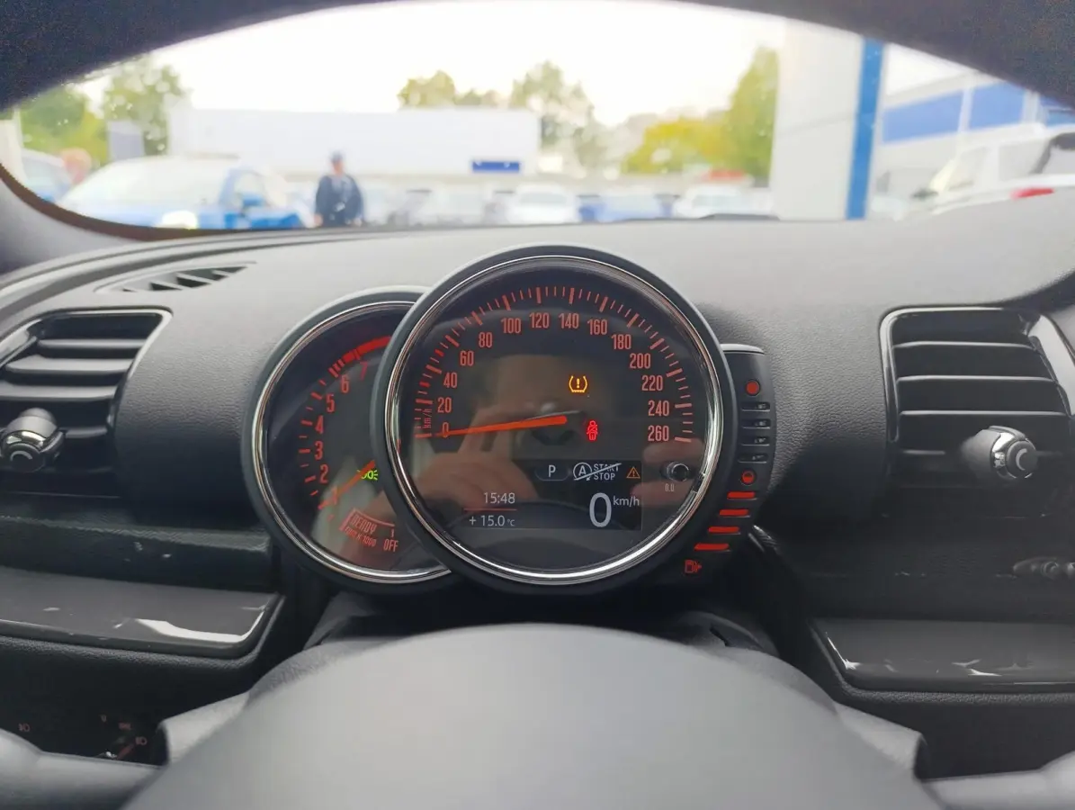 1.5 Cooper Chili Business Plus | BTW-auto | Stoelverwarming | Led-koplampen | Climate Control | Cruise Control | Navigatie | Automaat | Parkeersensoren voor+achter