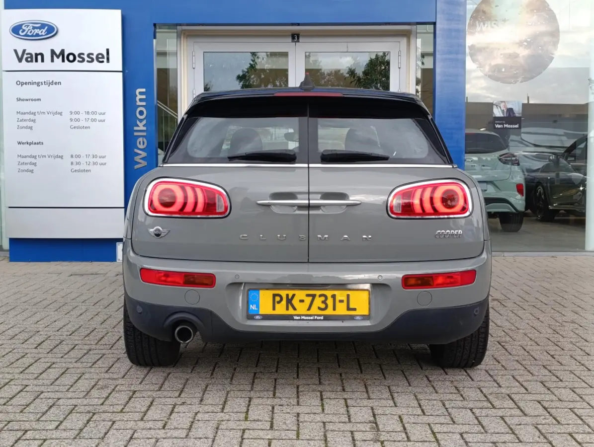 1.5 Cooper Chili Business Plus | BTW-auto | Stoelverwarming | Led-koplampen | Climate Control | Cruise Control | Navigatie | Automaat | Parkeersensoren voor+achter