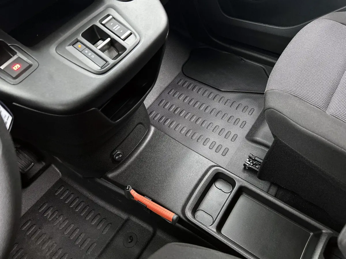 136pk L2 50 kWh Automaat | Tot 8 Jaar Garantie | Houten-Vloer | Navigatie | Airco | Cruise Control | Dodehoekdetectie | Full-LED | Camera | Apple Carplay/Android Auto |