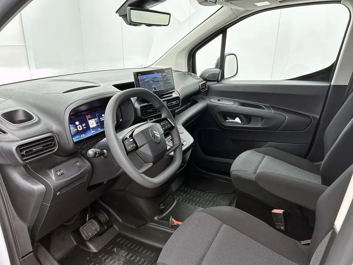 136pk L2 50 kWh Automaat | Tot 8 Jaar Garantie | Houten-Vloer | Navigatie | Airco | Cruise Control | Dodehoekdetectie | Full-LED | Camera | Apple Carplay/Android Auto |