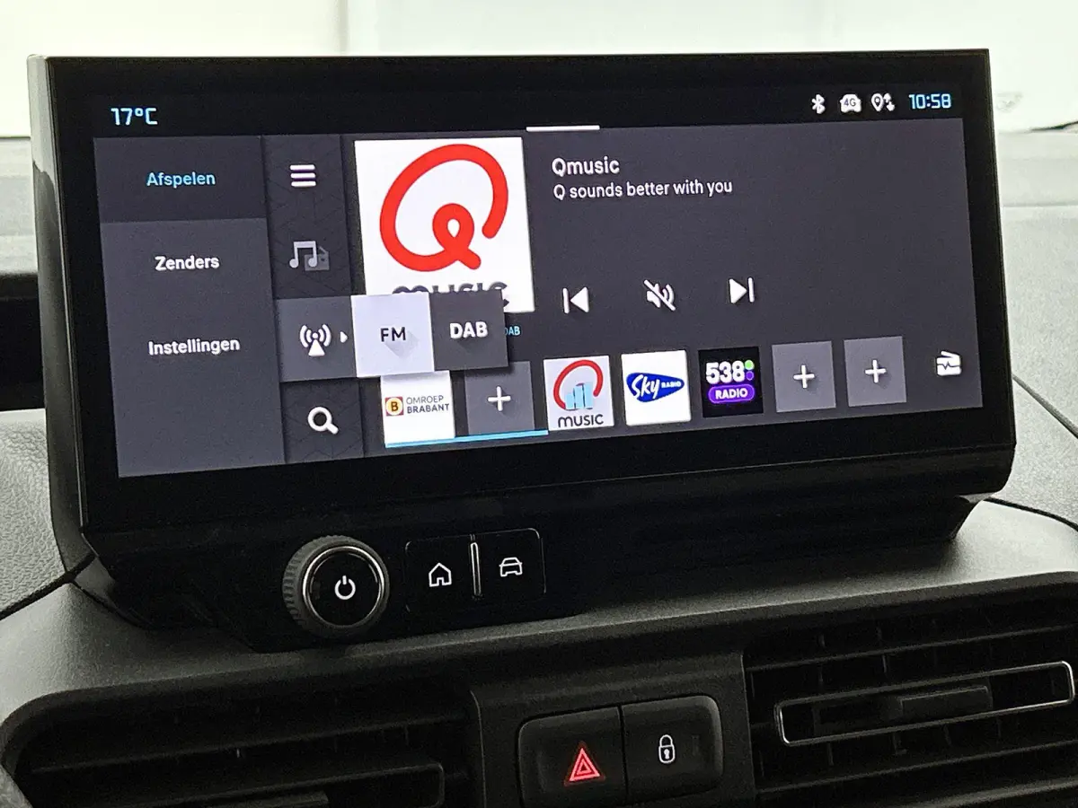 136pk L2 50 kWh Automaat | Tot 8 Jaar Garantie | Houten-Vloer | Navigatie | Airco | Cruise Control | Dodehoekdetectie | Full-LED | Camera | Apple Carplay/Android Auto |