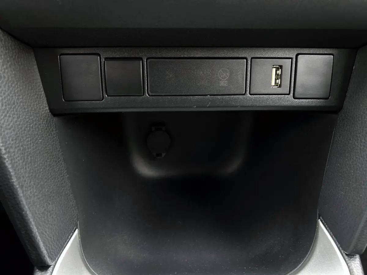 1.5 115pk Hybrid Dynamic Automaat | 1ste Eigenaar | Navigatie | Adaptieve Cruise Control | LED | 17"LMV | Parkeersensoren | Keyless Entry/Start |