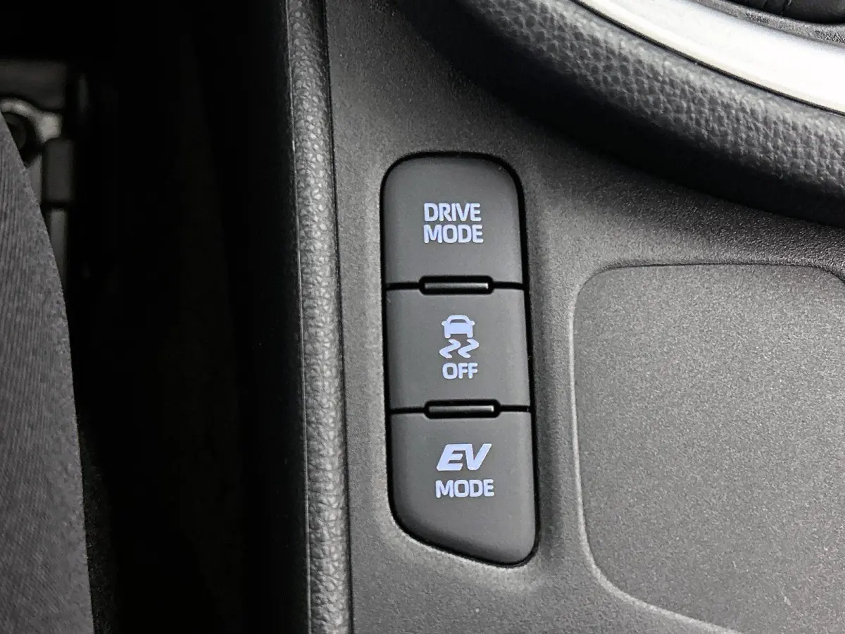 1.5 115pk Hybrid Dynamic Automaat | 1ste Eigenaar | Navigatie | Adaptieve Cruise Control | LED | 17"LMV | Parkeersensoren | Keyless Entry/Start |