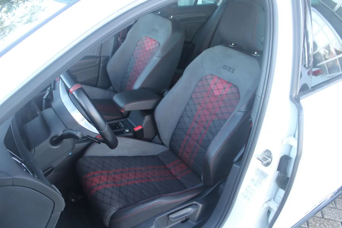 2.0 TSI GTI TCR | Dynaudio | DCC | ACC| Camera | 1e Lak