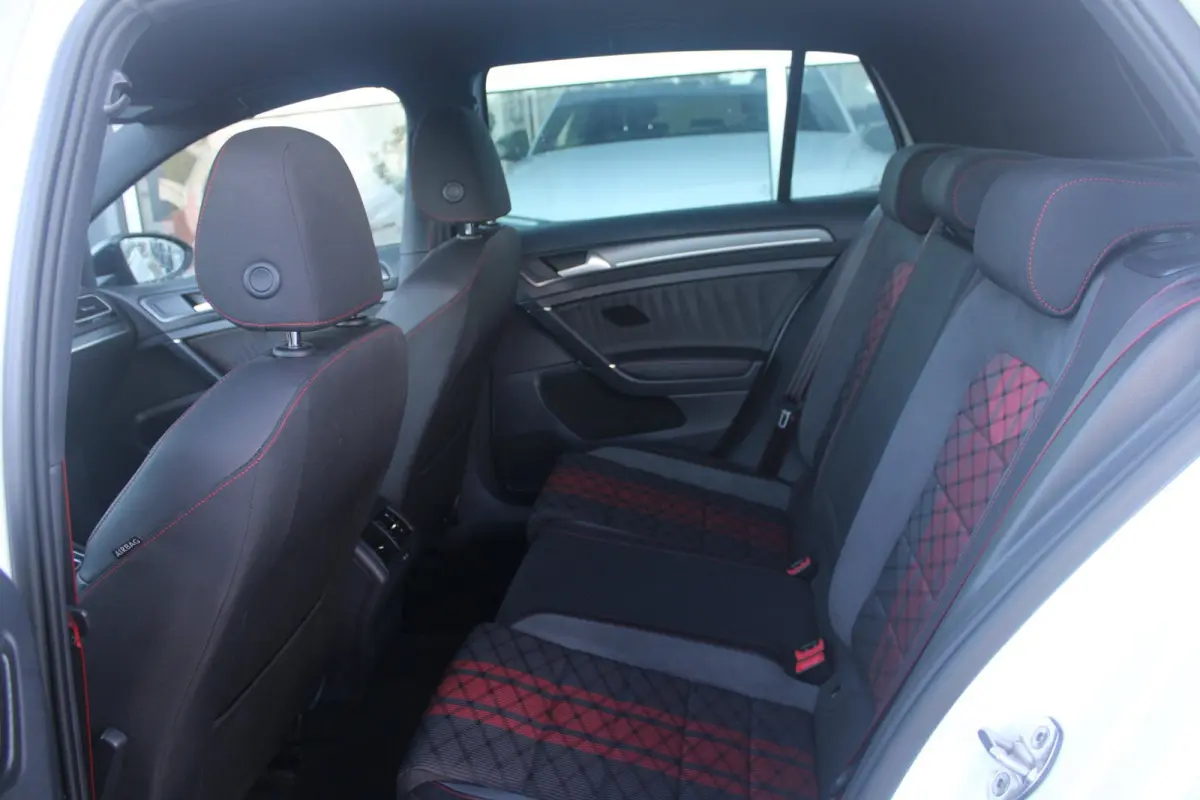 2.0 TSI GTI TCR | Dynaudio | DCC | ACC| Camera | 1e Lak