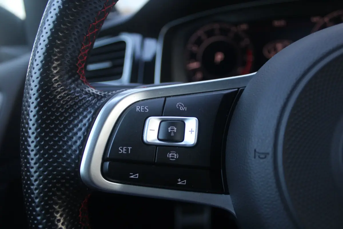 2.0 TSI GTI TCR | Dynaudio | DCC | ACC| Camera | 1e Lak