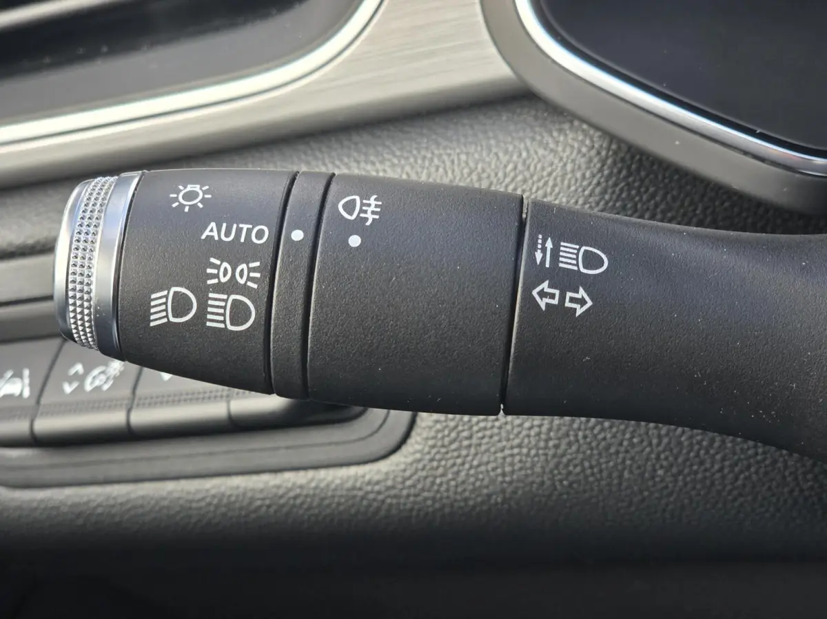 1.0TCe 100 Bi-Fuel | Camera | Stoelverwarming | Dode hoek detectie | Rijklaarprijs