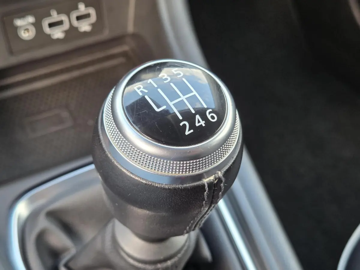 1.0TCe 100 Bi-Fuel | Camera | Stoelverwarming | Dode hoek detectie | Rijklaarprijs