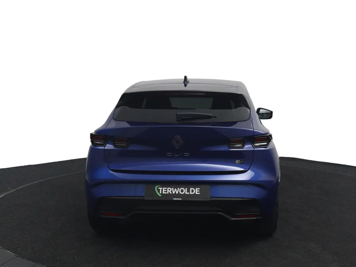 techno full hybrid E-Tech 160 pk | pack winter, safety & parking | all-season banden | verlenging connected services openR link met twee jaar |