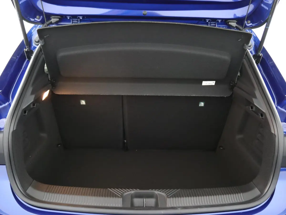 techno full hybrid E-Tech 160 pk | pack winter, safety & parking | all-season banden | verlenging connected services openR link met twee jaar |