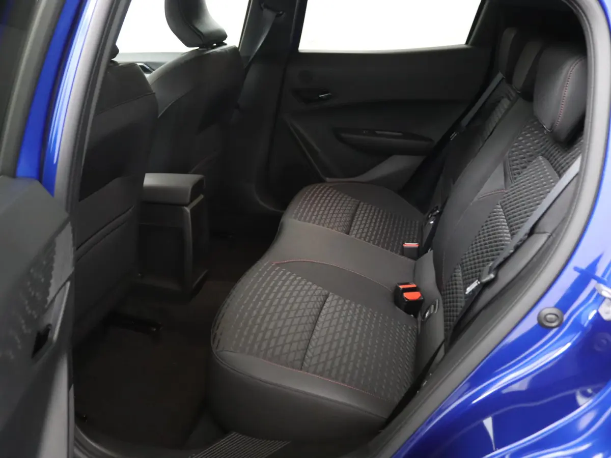 techno full hybrid E-Tech 160 pk | pack winter, safety & parking | all-season banden | verlenging connected services openR link met twee jaar |
