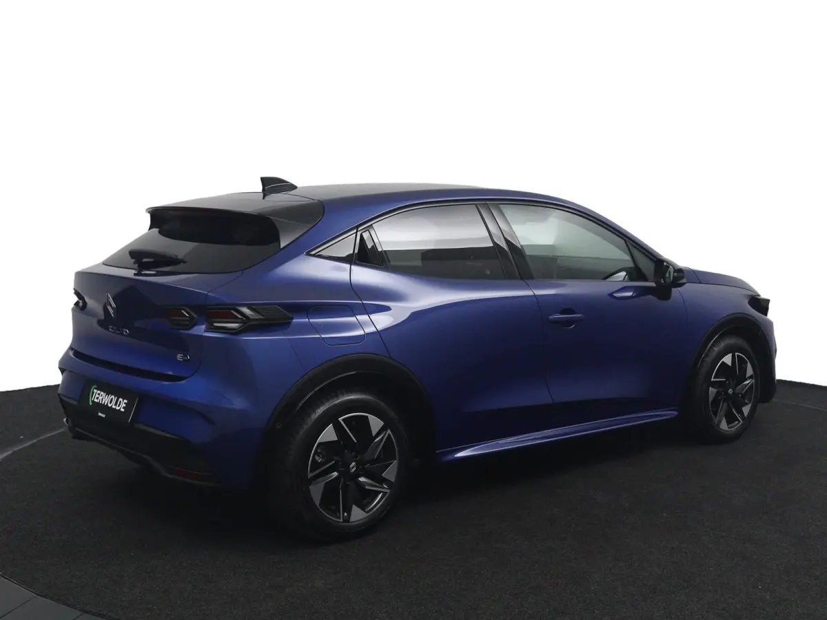 techno full hybrid E-Tech 160 pk | pack winter, safety & parking | all-season banden | verlenging connected services openR link met twee jaar |
