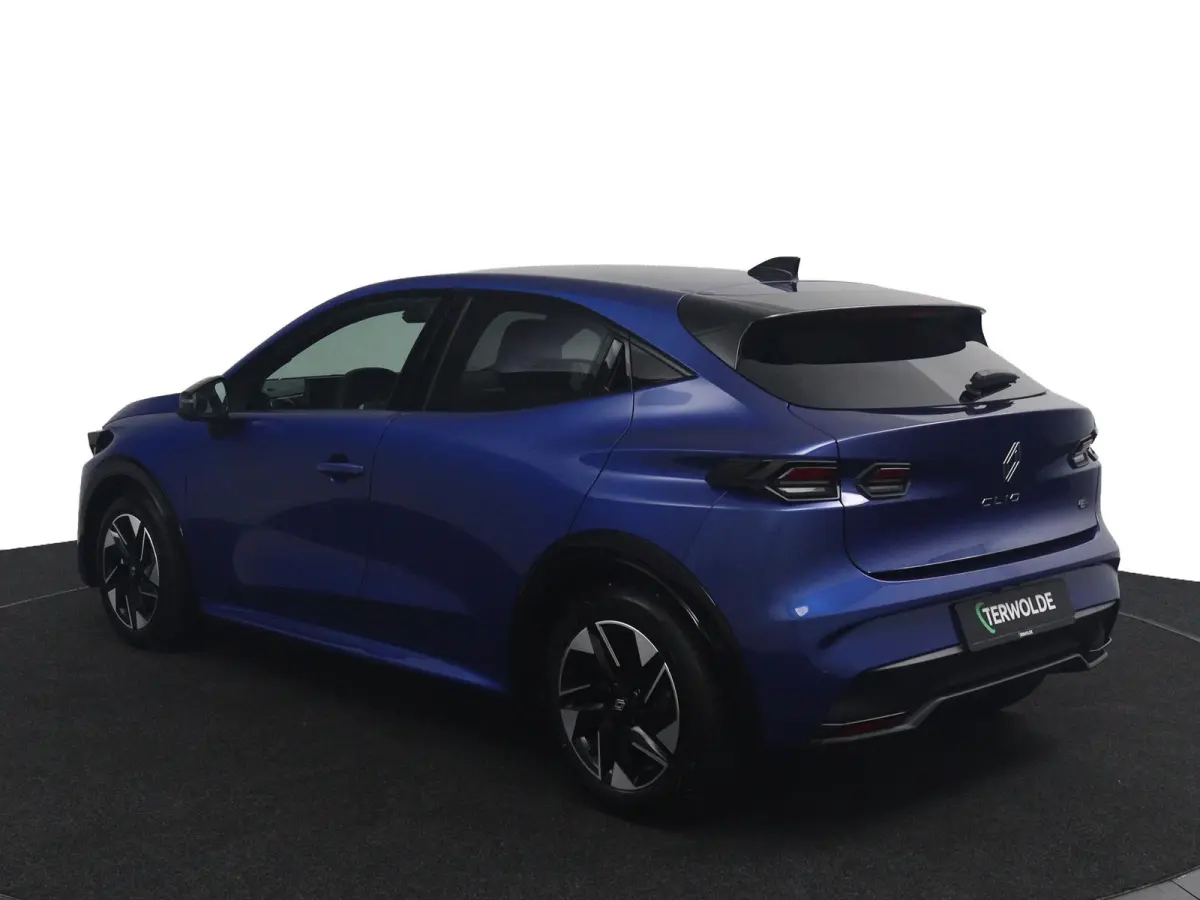 techno full hybrid E-Tech 160 pk | pack winter, safety & parking | all-season banden | verlenging connected services openR link met twee jaar |