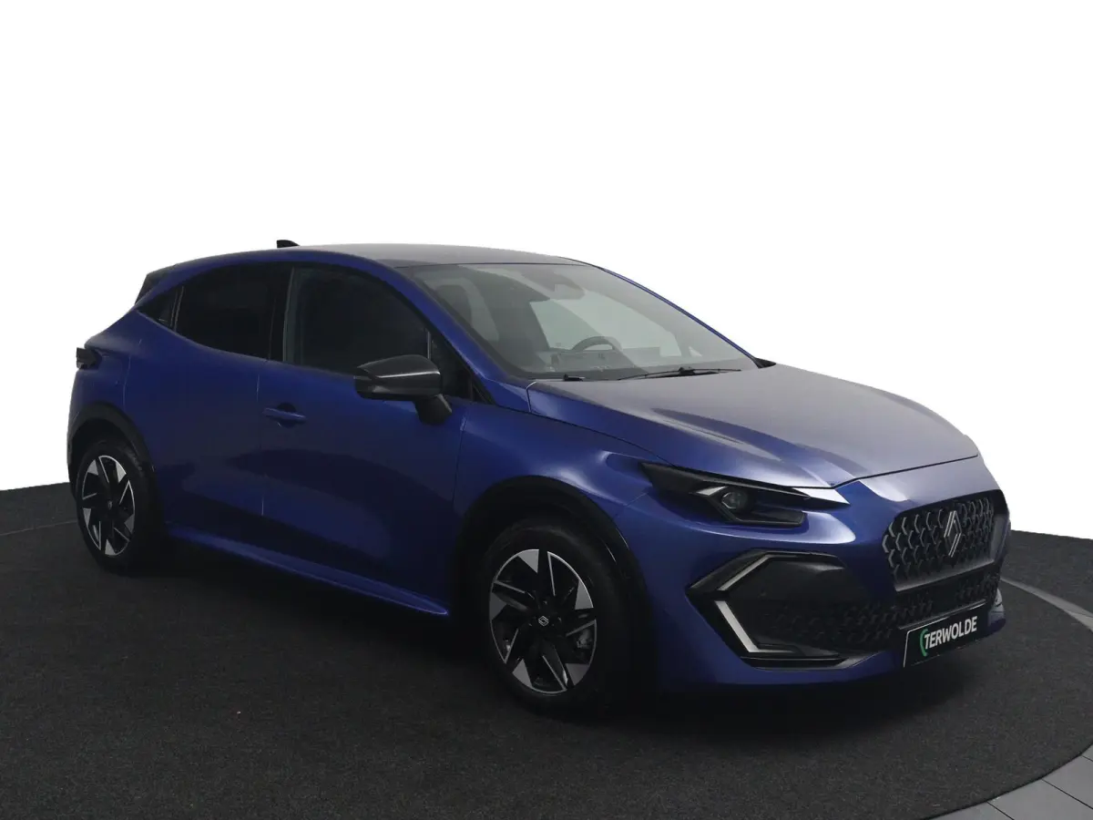 techno full hybrid E-Tech 160 pk | pack winter, safety & parking | all-season banden | verlenging connected services openR link met twee jaar |