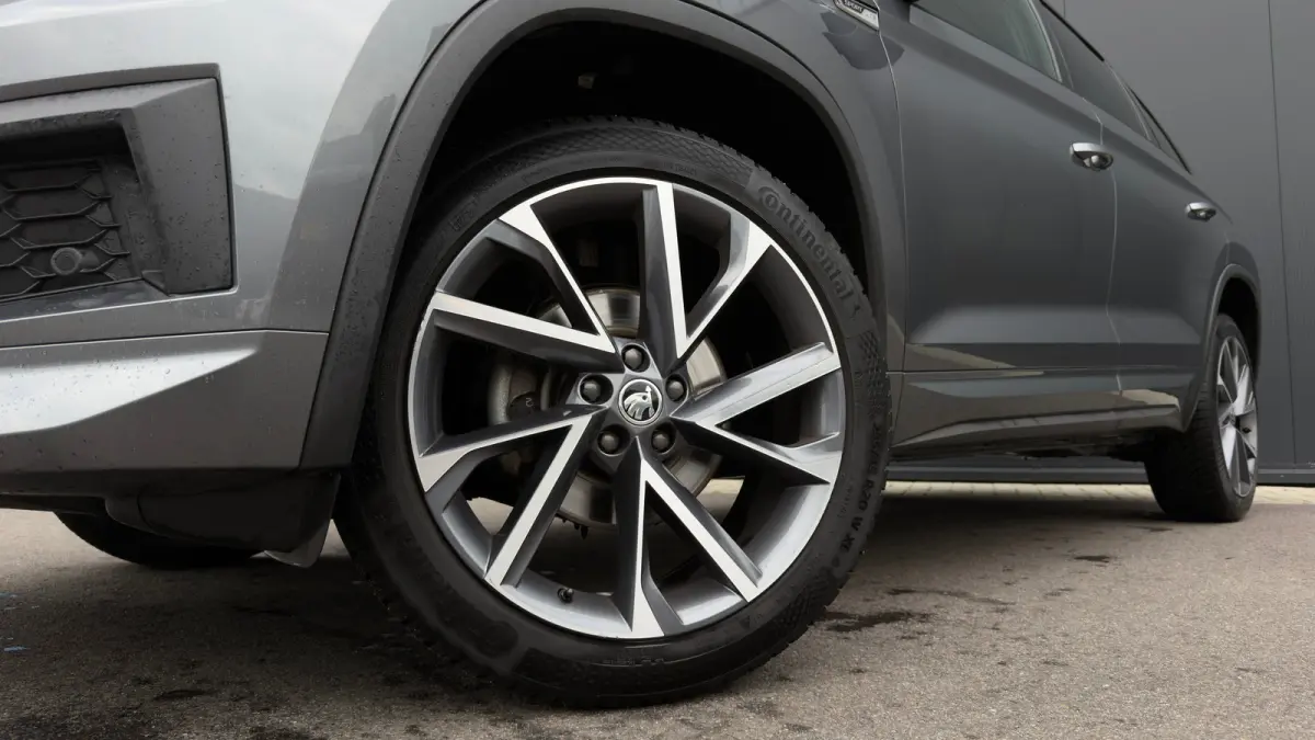 150pk 1.5 TSI Sportline Business | Panoramadak | Cruise Control | Achteruitrijcamera | Alcantara | 20" |