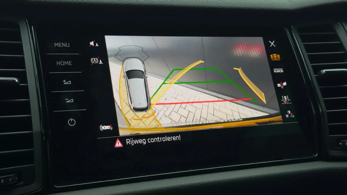 150pk 1.5 TSI Sportline Business | Panoramadak | Cruise Control | Achteruitrijcamera | Alcantara | 20" |