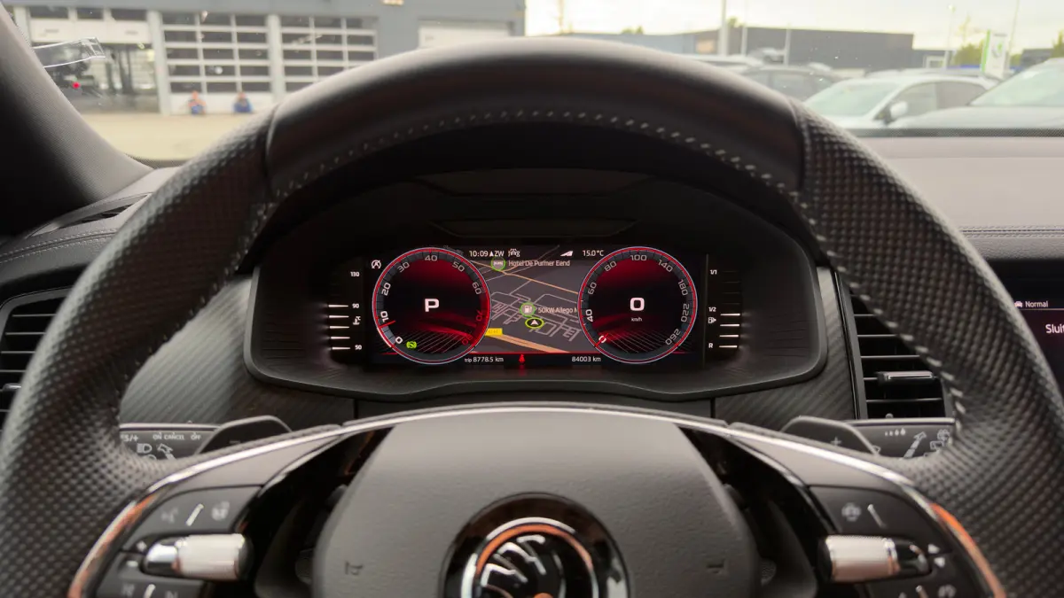 150pk 1.5 TSI Sportline Business | Panoramadak | Cruise Control | Achteruitrijcamera | Alcantara | 20" |