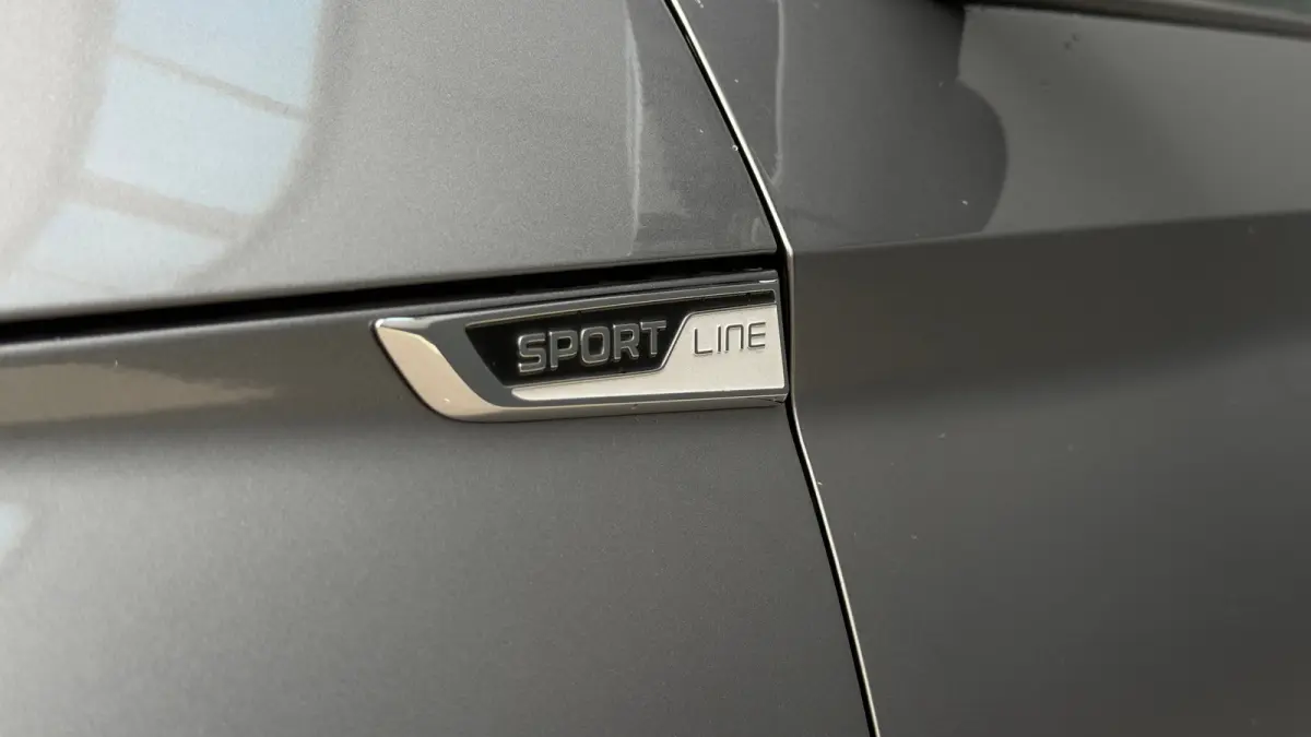 150pk 1.5 TSI Sportline Business | Panoramadak | Cruise Control | Achteruitrijcamera | Alcantara | 20" |