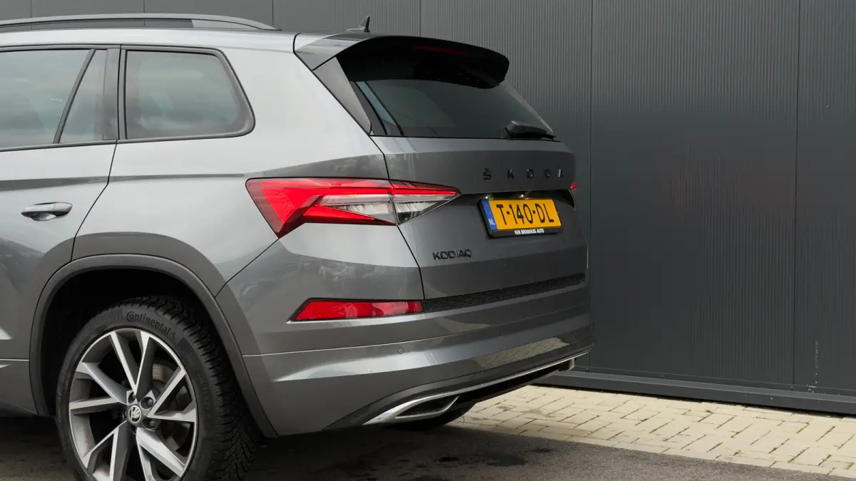 150pk 1.5 TSI Sportline Business | Panoramadak | Cruise Control | Achteruitrijcamera | Alcantara | 20" |