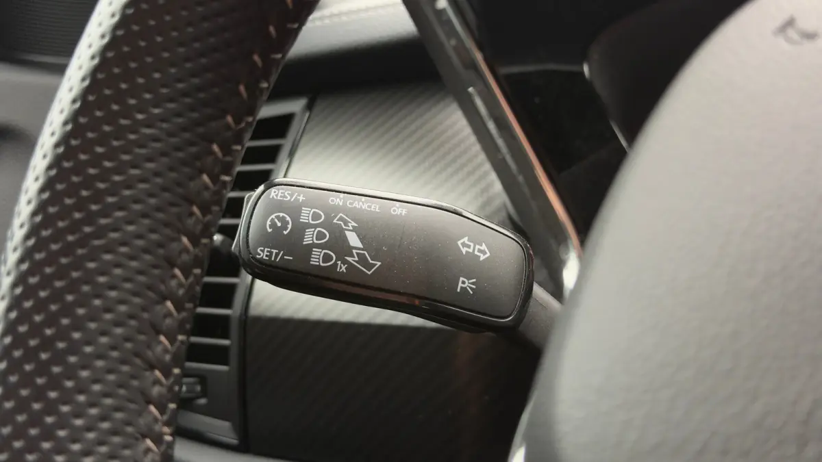 150pk 1.5 TSI Sportline Business | Panoramadak | Cruise Control | Achteruitrijcamera | Alcantara | 20" |