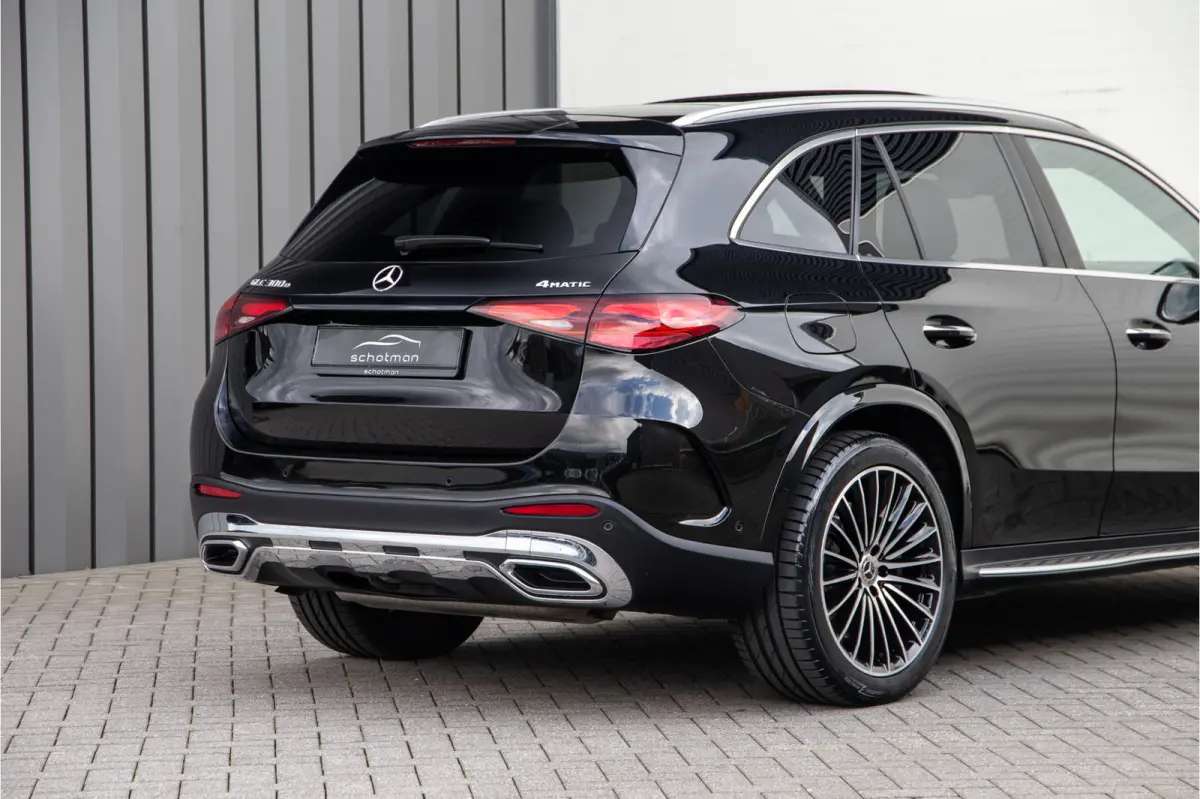 4MATIC AMG Premium Plus, Luchtvering, Pano, Achterasbesturing, Head-up, Leder Exclusief
