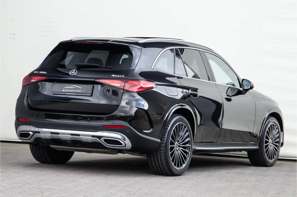 4MATIC AMG Premium Plus, Luchtvering, Pano, Achterasbesturing, Head-up, Leder Exclusief