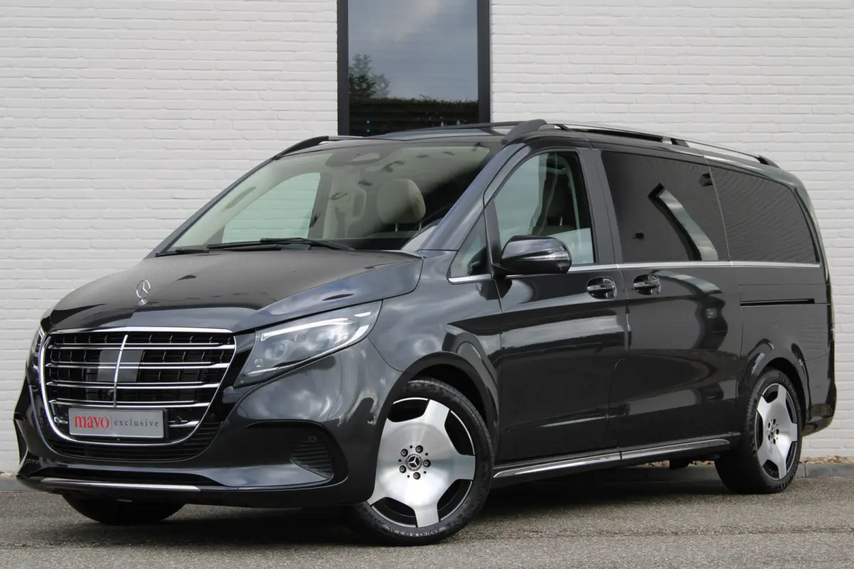 300d / AMG / Exclusive / 7-Pers / Pano / Luchtv / Elec Stoel / Burmester / Vol Opties / NIEUW!!